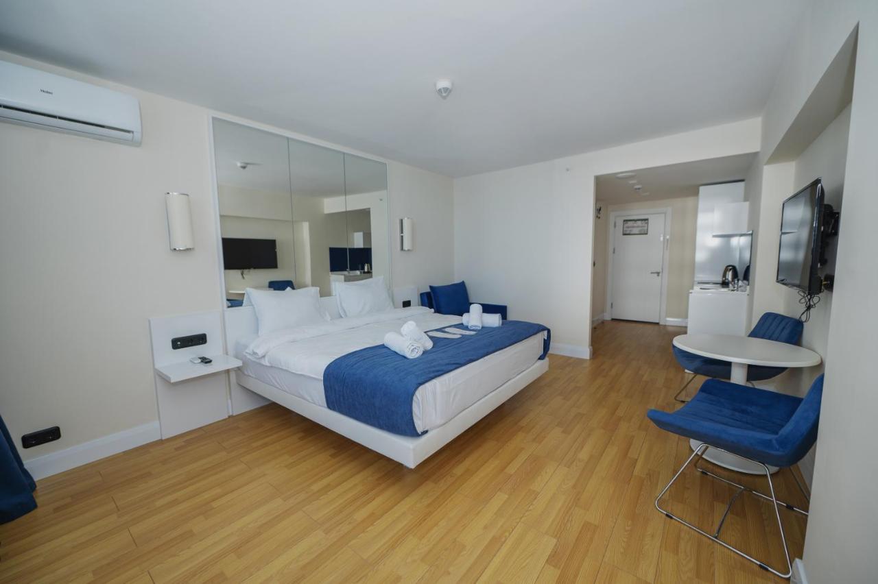 באטומי Blue Orbi City Hotel מראה חיצוני תמונה